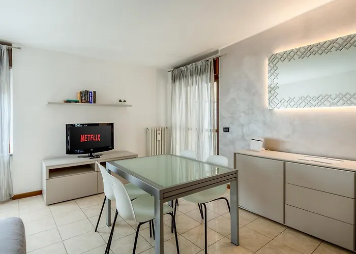 Apartament Certosa *